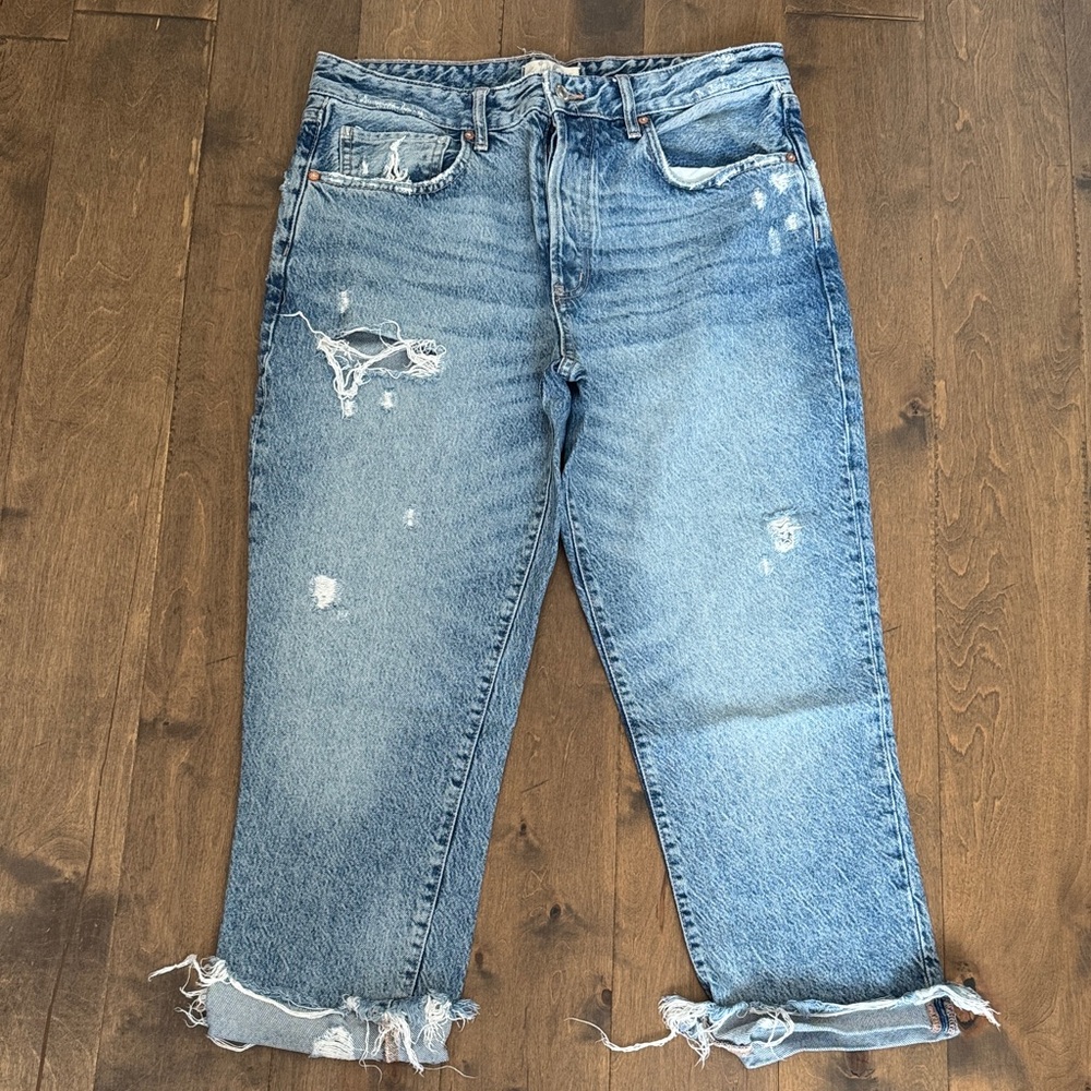 WE THE FREE Maggie Distressed Cropped Jeans